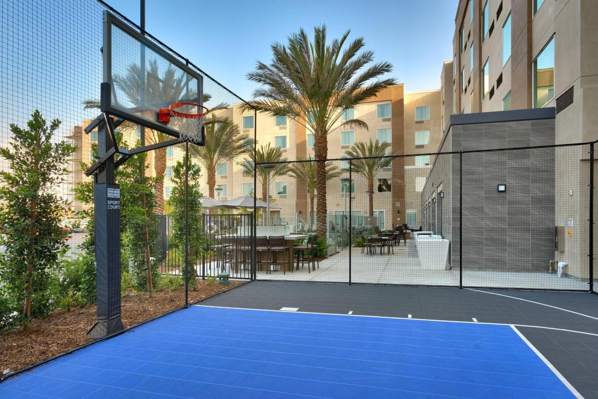 Courtyard By Marriott Los Angeles Lax/Hawthorne Hotel Exterior photo